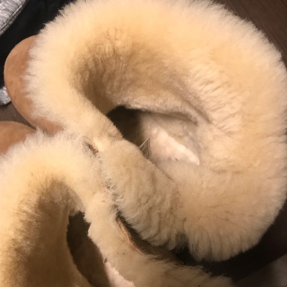 UGG bailey bow || - Picture 2 of 5